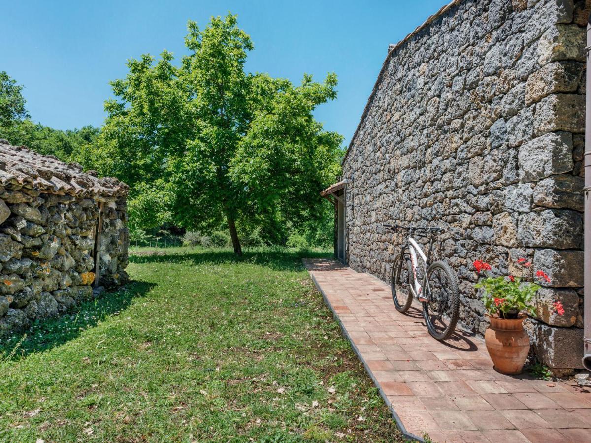Hill-View Villa In Maletto With Garden 外观 照片